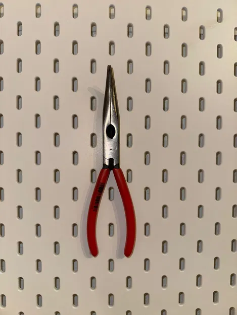 Giá treo kềm KNIPEX 26 21 200 cho bảng IKEA SKÅDIS - Image 1