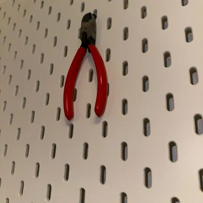 Giá đỡ kìm KNIPEX 70 125 cho bảng lỗ IKEA SKADIS