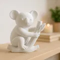 Tượng Koala Dễ Thương Ngồi Trên Cành Cây - Thumbnail 1