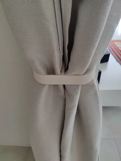 Móc treo rèm đôi (Double curtain hook) - Image 1