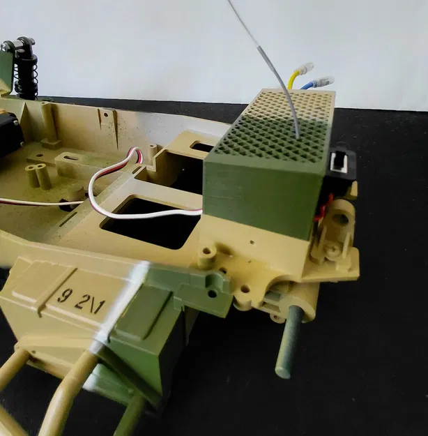 Tamiya RC 1/10 FAV/Wild One: Giá bánh dự phòng + Hộp mát ESC + Cản trước - Image 4