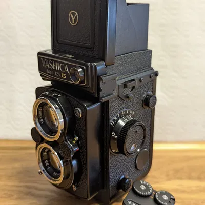 Adapter Cold Shoe 90° cho Yashica Mat-124G