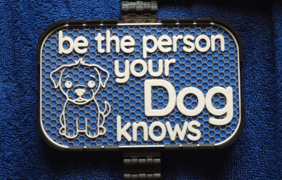 Bảng chữ “Be The Person your Dog Knows” - Image 1