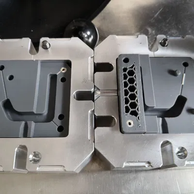 Hook Injection Moulding/ Mould/ Plasticpreneur IMK2