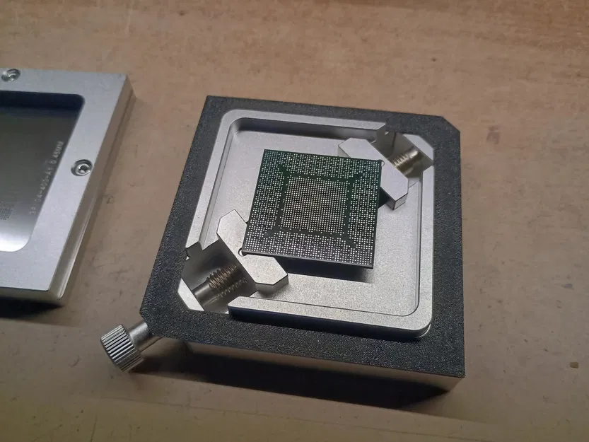 Miếng kê jig reballing 90x90 để reballing core - Image 1