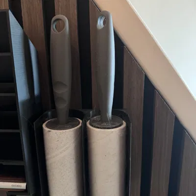 Giá treo cây lăn vải (Clothing roll holder)