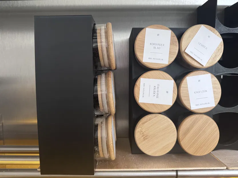 Kệ giữ hũ gia vị 60mm dạng nghiêng - Image 1