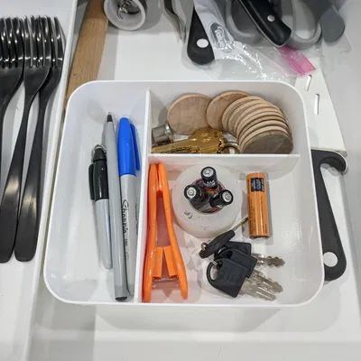 Khay chia ngăn kéo (Drawer organizer tray)