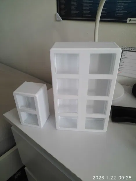 Krabička na zásuvky 230V (Hộp cho ổ cắm 230V) - Image 1