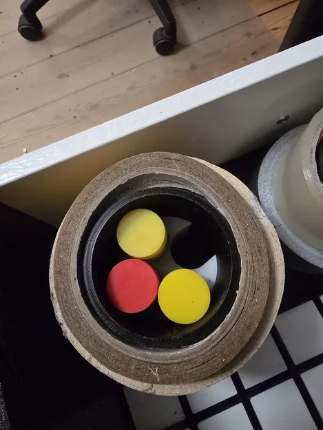 Gridfinity 3x3 Ø72mm: Giá đỡ băng keo kèm insert glue stick - Image 2