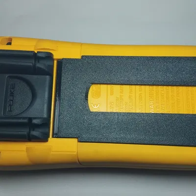 Chân chống (Stand) cho FLUKE 189, 87 IV, 89 IV, 187, 789, 725, 726