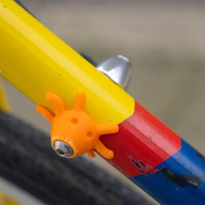 Nắp che boss Bạch tuộc cho downtube