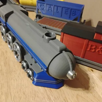 Xe lửa đồ chơi mình làm cho con của bạn mình mê tàu hỏa