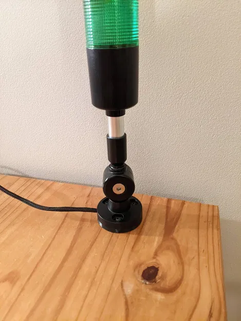 Ngàm gắn tripod cho đèn tháp Adafruit (Tripod mount for adafruit tower light) - Image 1