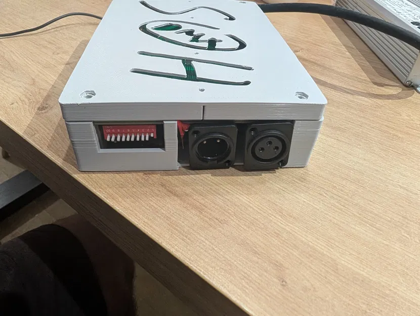 Hộp SOH DMX Dimmer box (dimmer DMX 30 kênh) in 3D - Image 6