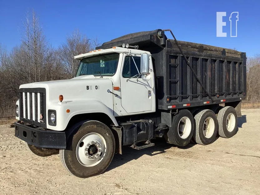Xe ben International Dump Truck - Image 1