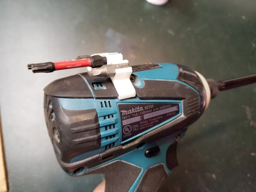 Remix khay giữ 5 mũi khoan (bit) cho máy khoan Makita - Image 1