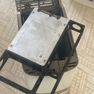 Adaptor 2,5 sang 3,5 cho HDD/SSD