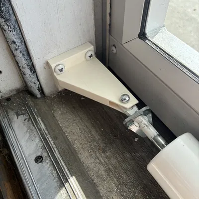 Ngàm gắn Gas Strut cho Khung Cửa (Door Frame Gas Strut Mount)