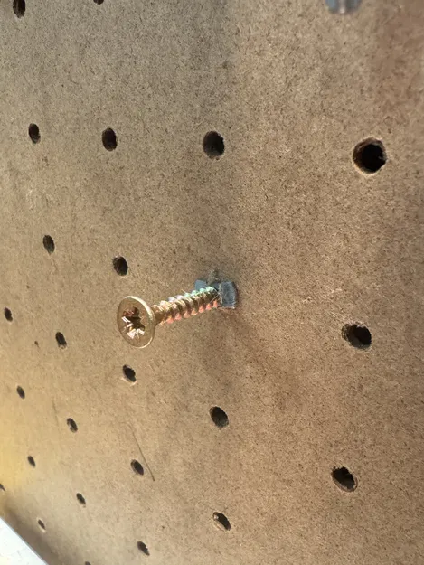 Đầu cắm/Anchor bắt vít cho Pegboard (lỗ 4mm) - Image 1