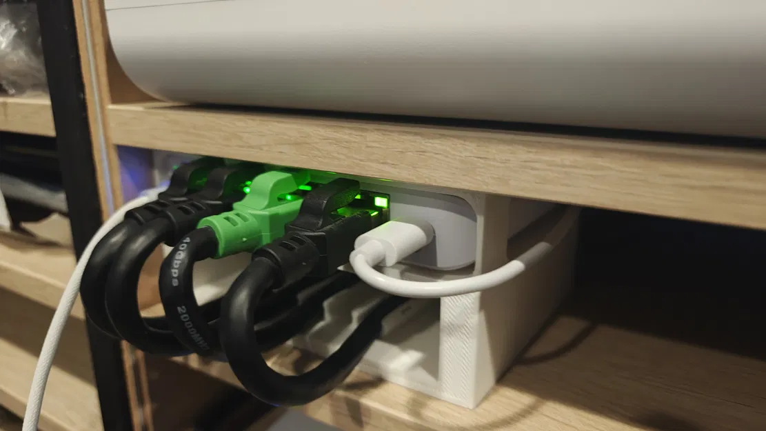 Unifi USW-Flex-Mini 2.5G (revising) – Ngàm giữ cáp cho kệ Ikea Kallax - Image 1