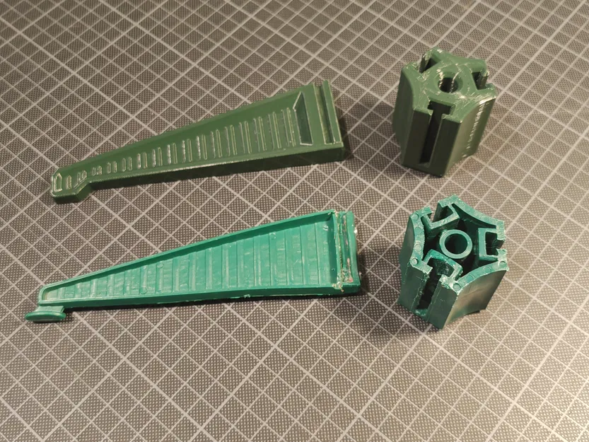 Đế Cây Thông Noel Mini (Mini Christmas Tree Stand) - Image 2