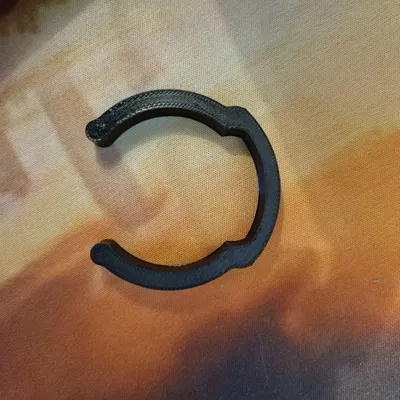 Sắp xếp dây gọn gàng cho Playseat Trophy