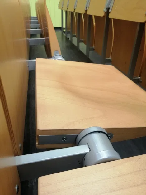 Móc Treo Ghế Audimax (Audimax Chair Hook) - Image 2