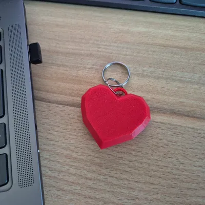 Heart Keychain (Móc khóa hình trái tim)