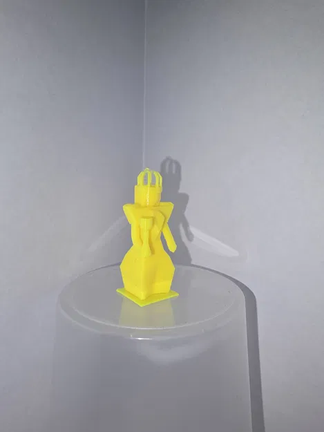 Mini Empress – Nữ Hoàng Cecilia Cuối Cùng - Image 1