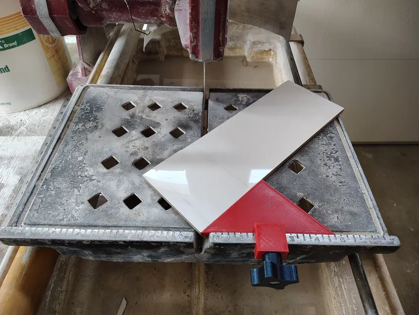 Cữ dẫn phẳng 45° cho MK Tile Saw (openscad, MK P/N 134577-MK) - Image 1
