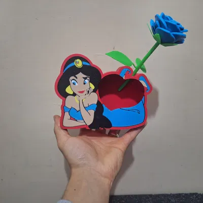 Hộp quà Valentine Jasmine - Khung ảnh trái tim & Ống cắm hoa hồng