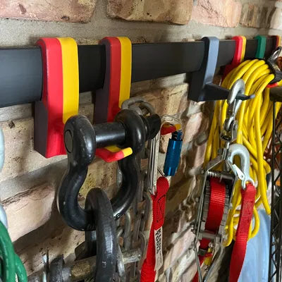 FastTrack Hooks – Móc treo cho hệ Rubbermaid FastTrack