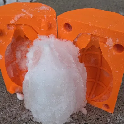 Khuôn Snow Grenade Mold (Lựu đạn tuyết)