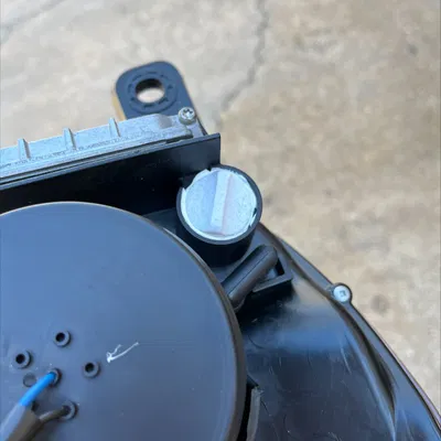 Nút bịt chỗ trống bóng đèn headlight Spyder