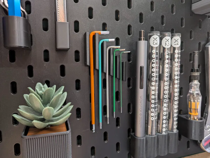 Giá gắn lục giác nam châm IKEA SKÅDIS – Bản gọn 5 khe (tối đa 6 mm) - Image 1