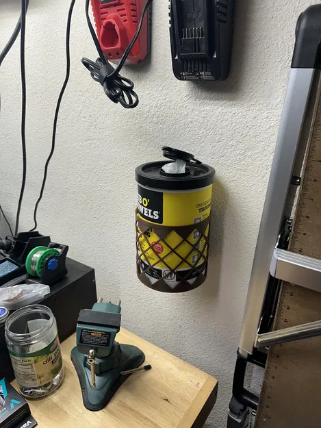 Giá treo hộp khăn lau vệ sinh (Cleaning Wipes Holder) - Image 3