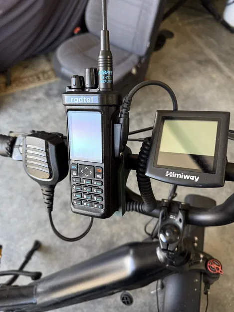 Giá gắn ghi-đông cho Radtel RT-950 (pro) - Image 1