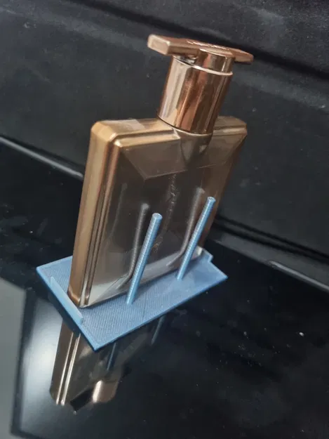 Giá đỡ chai nước hoa Idole 50ml chống lật - Image 1