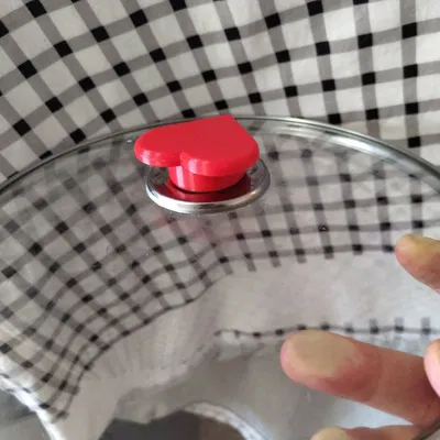 Tay nắm nắp hình trái tim