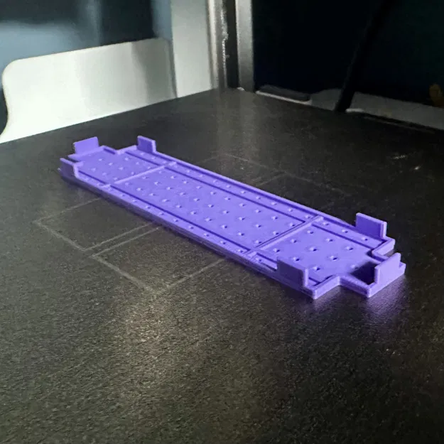 Tấm Deck Plate 1/4 mỏng Rokenbok (Catwalk, trơn có lỗ) - Image 1