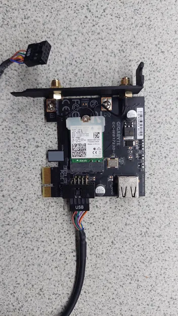 Gigabyte GC-WB1733D-I Low Profile PCIe Bracket - Image 3