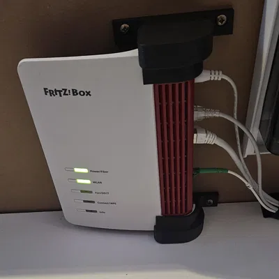 Giá treo tường/gầm bàn cho FritzBox 5530/7530 AX | FRITZ!Box