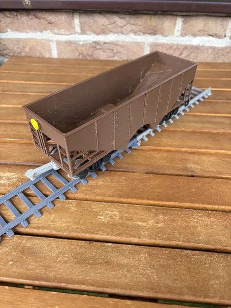 Xe Toa Hopper 2 Ngăn cho O Gauge (2 Bay Hopper Car) - Image 5