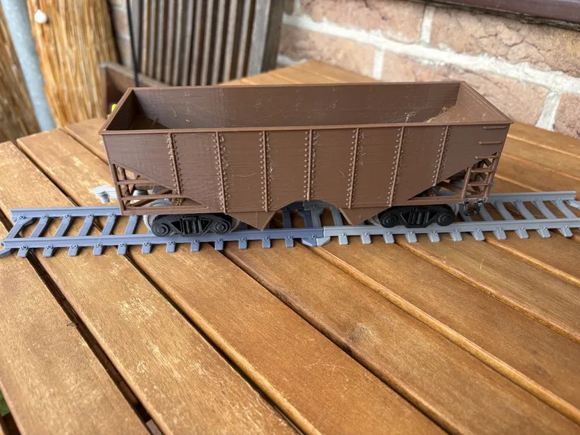 Xe Toa Hopper 2 Ngăn cho O Gauge (2 Bay Hopper Car) - Image 6