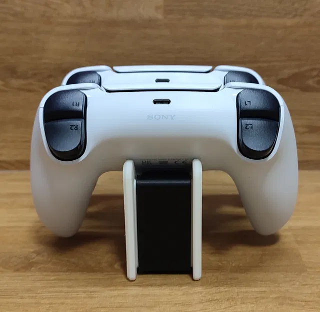 Đế đỡ tay cầm PS5 DUAL (giữ 2 controller) - Image 6