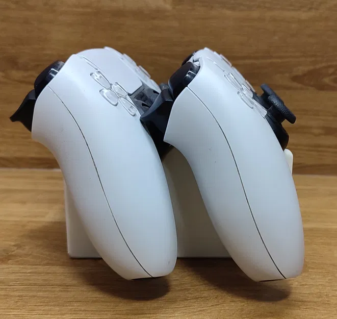 Đế đỡ tay cầm PS5 DUAL (giữ 2 controller) - Image 7