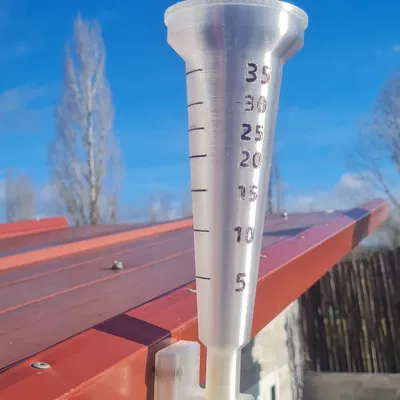 Pluviometro sencillo (Ống đo lượng mưa đơn giản)