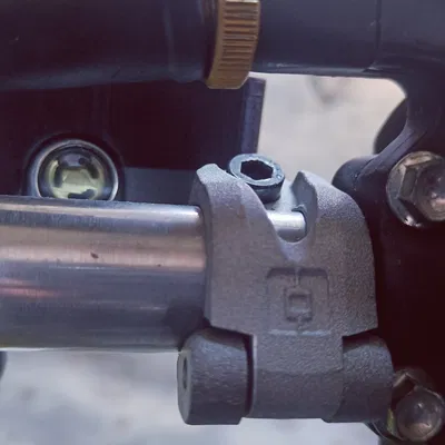 Ốp bảo vệ bình dầu cùm thắng trước Ohvale GP0 Evo (Braktec)