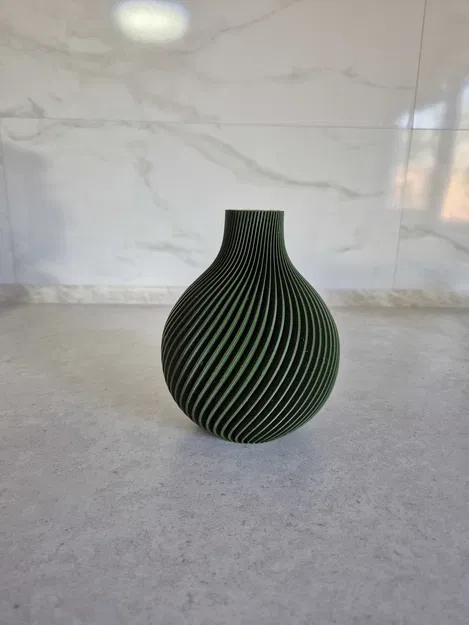 Bình hoa xoắn ốc (Spiral Vase) - Image 3